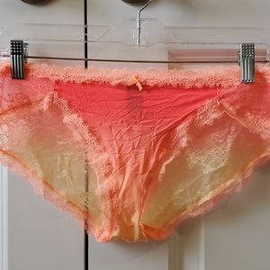 NWT Victoria's Secret Hipkini Panties